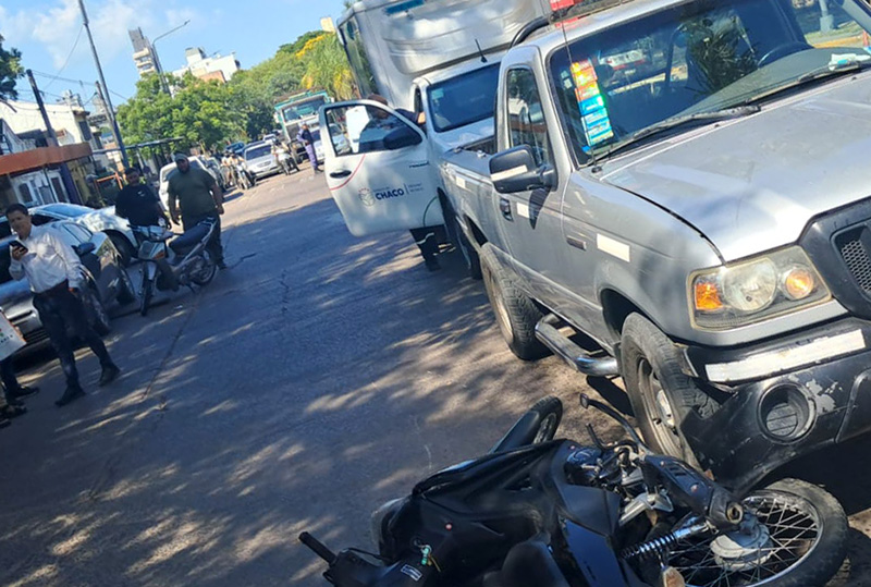 Tragedia en Resistencia: una niña de 12 años murió en un choque entre una moto y un camión