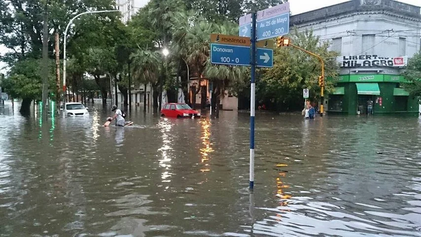 Lluvias intensas en Resistencia: cayeron 136 milímetros en pocas horas y generaron anegamientos