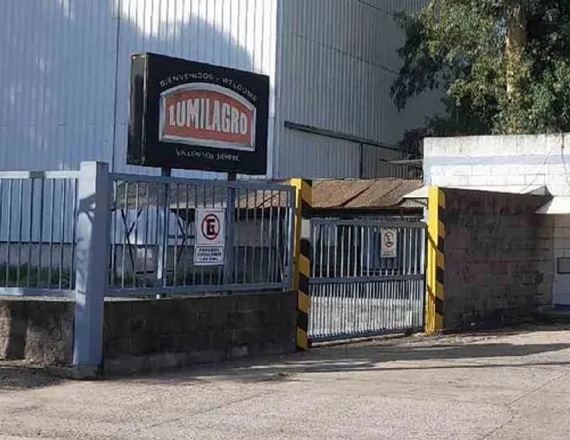 Adios al termo nacional: De 300 empleados a 50: la histórica fábrica  «Lumilagro» deja de producir 
