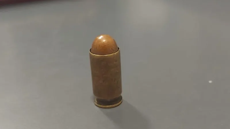 Terror en las aulas de Resistencia: Hallan una bala en el baño de mujeres de una escuela secundaria