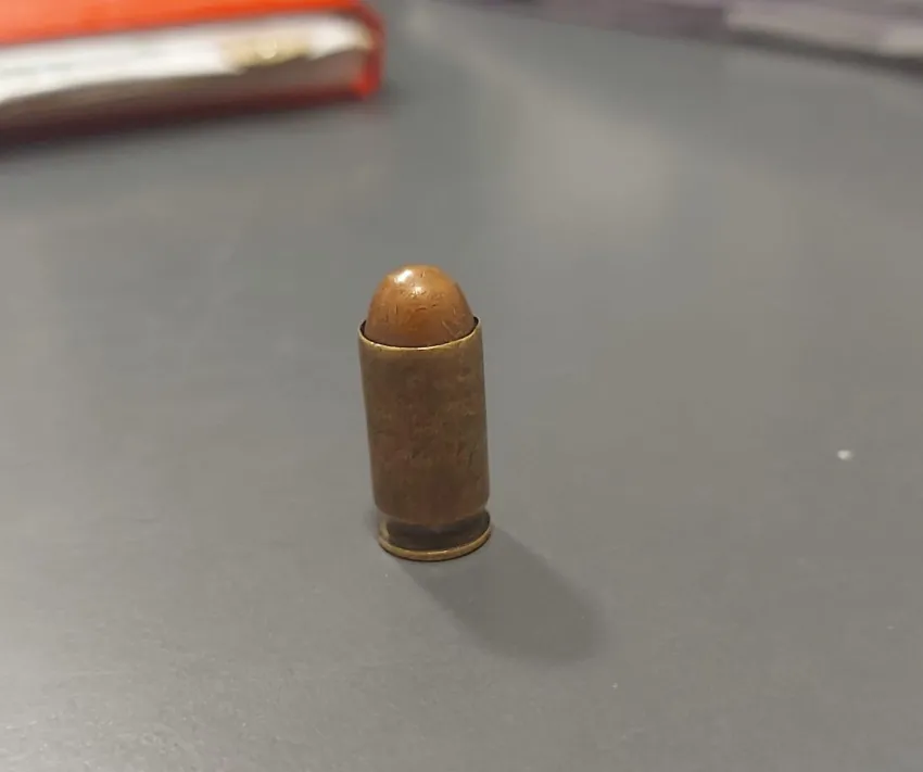 Terror en las aulas de Resistencia: Hallan una bala en el baño de mujeres de una escuela secundaria