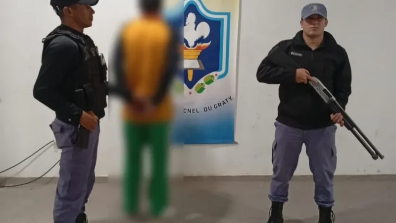 Violencia extrema: Desobedeció una perimetral, amenazó a su ex y golpeó de nuevo a sus hijos