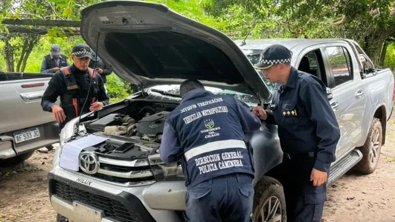 Fuga de película: recuperan dos camionetas robadas tras una persecución desesperada sobre la Ruta Nacional N° 11