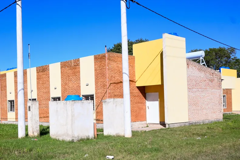 General San Martín: Zdero reactivó la construcción de 238 viviendas y confirmó que se finalizarán con fondos propios