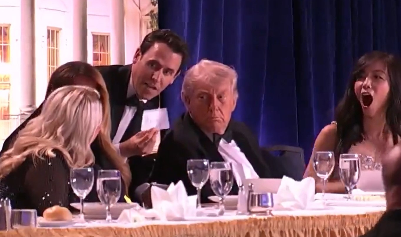 Máxima tensión en Washington: Evacúan a Donald Trump tras un intento de magnicidio en la cena de corresponsales de Prensa