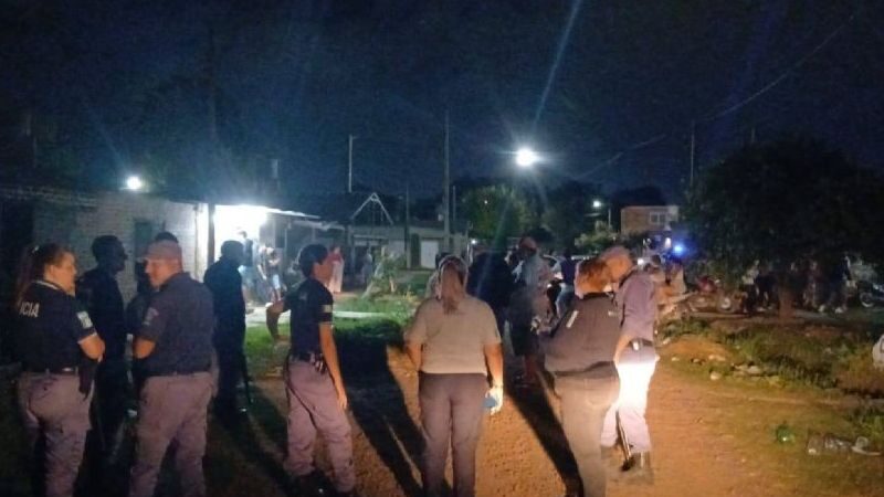 Tensión en Resistencia: la policía clausuró una fiesta clandestina con 200 personas en medio de una balacera