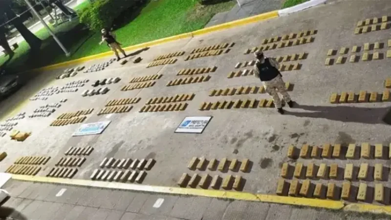 Golpazo al narcotráfico en el Chaco: secuestran más de 550 kilos de marihuana en una camioneta robada