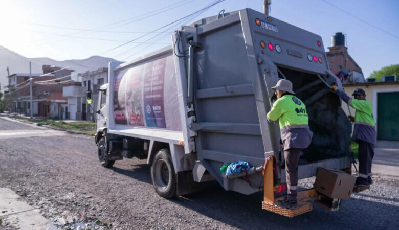 Feriado del 25 de Mayo en Resistencia: cronograma completo de servicios públicos, colectivos y recolección de residuos