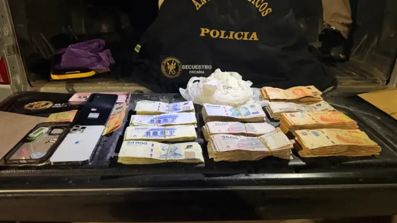 Caen tres mujeres con cocaína y ocho millones de pesos en un operativo antidrogas en Villa Itatí