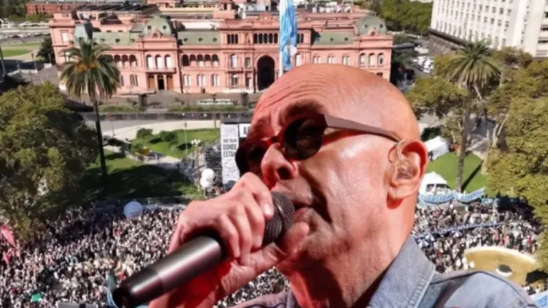 Conmoción nacional: la muerte del Indio Solari desata una histórica y espontánea «misa de despedida» en Plaza de Mayo