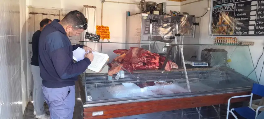 Operativo en Villa Berthet: clausuran carnicerías por vender carne sin controles sanitarios