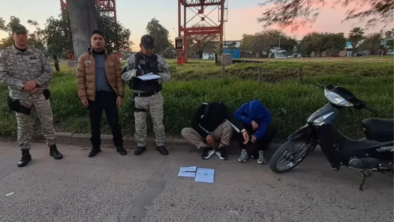 Operativo antidrogas en Sáenz Peña: detuvieron a dos jóvenes que intentaron evadir un control policial